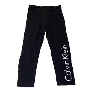 Calvin Klein cropped work out pants